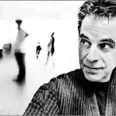 Posłuchaj wykonawcy Tim Compagna, obejrzyj teledyski, przeczytaj biografię, zobacz daty tras koncertowych i nie tylko!