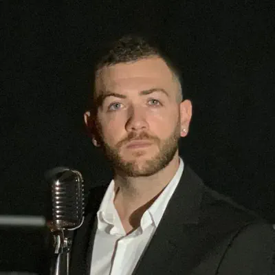 Listen to מור מזרחי, watch music videos, read bio, see tour dates & more!