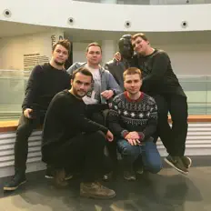 收听 I.Witness、观看音乐视频、阅读小传、查看巡演日期等 ！