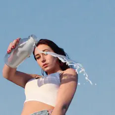 收听 Ruby Hadley、观看音乐视频、阅读小传、查看巡演日期等 ！