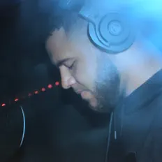 Dengarkan Jayo, tonton video musik, baca bio, lihat tanggal tur & lainnya!