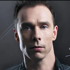 Ascolta Isaac, guarda video musicali, leggi la biografia, vedi le date del tour & altro!