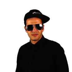 Poslechněte si interpreta Tiburon Valdez, sledujte hudební videa, přečtěte si životopis, podívejte se na data turné a další informace.