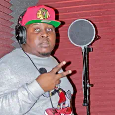 HollyHood Jay सुनें, म्यूज़िक वीडियो देखें, बायो पढ़ें, दौरे की तारीखें और बहुत कुछ देखें!