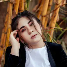 Listen to Nicole Avila, watch music videos, read bio, see tour dates & more!