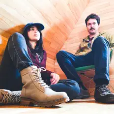 Dengarkan Memory Keepers, tonton video musik, baca bio, lihat tanggal tur & lainnya!