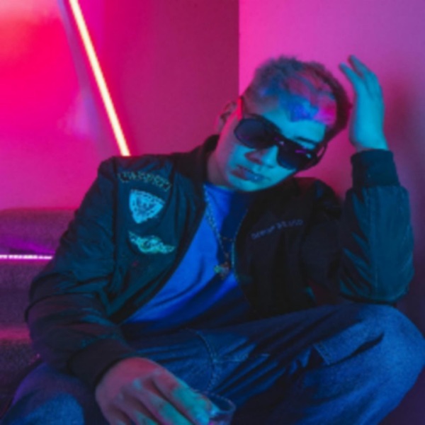 Dónde Están (feat. Marcianeke)