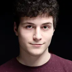 Dengarkan John Konsolakis, tonton video musik, baca bio, lihat tanggal tur & lainnya!