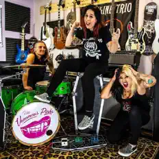 Dengarkan The Venomous Pinks, tonton video musik, baca bio, lihat tanggal tur & lainnya!