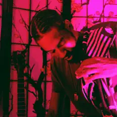 Ouça 777teaj, assista a videoclipes, leia a biografia, veja as datas das turnês e mais!