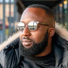 Ouça C.O THE ARTIST, assista a videoclipes, leia a biografia, veja as datas das turnês e mais!