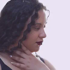 聆聽 SMD、觀看音樂影片、閱讀小傳、查看巡演日期等！