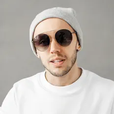 Leymen dinle, müzik videolarını izle, biyografisini oku, tur tarihlerini ve daha fazlasını gör!