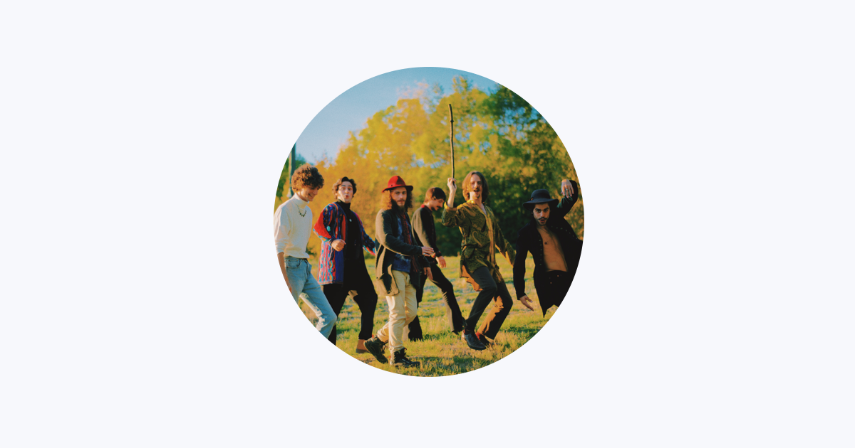 ‎Naked Family en Apple Music