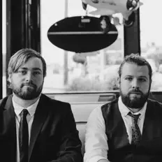 Windwellを聴いたり、ミュージックビデオを鑑賞したり、経歴やツアー日程などを確認したりしましょう！