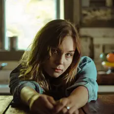 Poslechněte si interpreta Kelly Flatley, sledujte hudební videa, přečtěte si životopis, podívejte se na data turné a další informace.