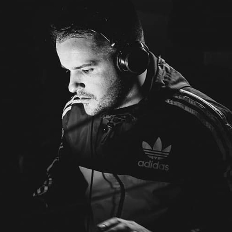 Mikey C - Shake Ya Shimmy (Extended Mix)