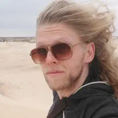 Luister naar Uriah Wilde, bekijk muziekvideo's, lees de bio, bekijk de tourdata, en meer!