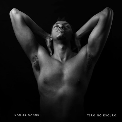 Tiro no Escuro - Single