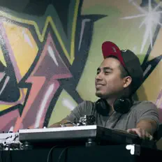收听 DJ Juanton、观看音乐视频、阅读小传、查看巡演日期等 ！