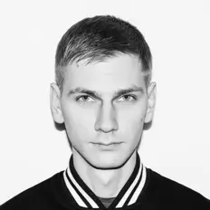 聆聽 Jax Moody、觀看音樂影片、閱讀小傳、查看巡演日期等！