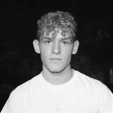 收听 Zachary Caesar、观看音乐视频、阅读小传、查看巡演日期等 ！