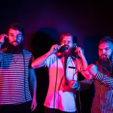 Listen to brodachè, watch music videos, read bio, see tour dates & more!