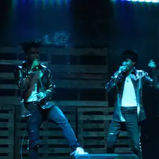 Ouça Big Crunch, assista a videoclipes, leia a biografia, veja as datas das turnês e mais!