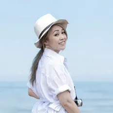 Listen to Canace Wu, watch music videos, read bio, see tour dates & more!