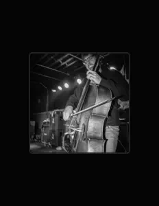 Poslechněte si interpreta The Punk Cellist, sledujte hudební videa, přečtěte si životopis, podívejte se na data turné a další informace.