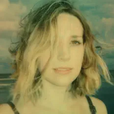 收听 Brooke Lanziner、观看音乐视频、阅读小传、查看巡演日期等 ！