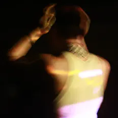 收听 LaFLEURRR、观看音乐视频、阅读小传、查看巡演日期等 ！