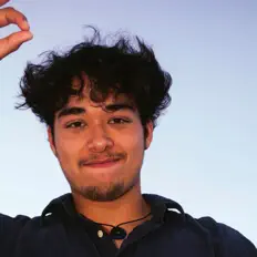 Cole Carley dinle, müzik videolarını izle, biyografisini oku, tur tarihlerini ve daha fazlasını gör!