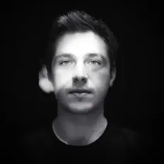 Dengarkan Hayden Lewis, tonton video musik, baca bio, lihat tanggal tur & lainnya!