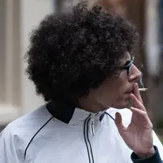 Poslechněte si interpreta Tropikal Camel, sledujte hudební videa, přečtěte si životopis, podívejte se na data turné a další informace.