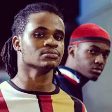 Poslechněte si interpreta Cast Music, sledujte hudební videa, přečtěte si životopis, podívejte se na data turné a další informace.