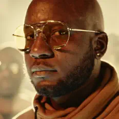 Phantom IMC을(를) 듣고, 뮤직 비디오를 보고, 약력을 읽고, 투어 일정 등을 확인하세요!