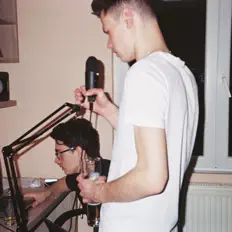 Escucha a Pișcotarii, mira vídeos musicales, lee la biografía, consulta fechas de giras y mucho más.