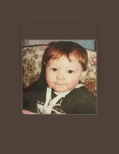 Cfreeを聴いたり、ミュージックビデオを鑑賞したり、経歴やツアー日程などを確認したりしましょう！