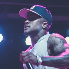 Luister naar J.O.N, bekijk muziekvideo's, lees de bio, bekijk de tourdata, en meer!