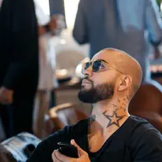 Dengarkan SAIDES, tonton video musik, baca bio, lihat tanggal tur & lainnya!