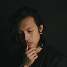 Hör dir Invisibleants an, schau dir Musikvideos an, lies die Biografie, finde Tourdaten und mehr!