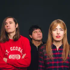 Ακούστε περιεχόμενο από New Day, παρακολουθήστε μουσικά βίντεο, διαβάστε το βιογραφικό, δείτε ημερομηνίες περιοδείας, και πολλά ακόμη!