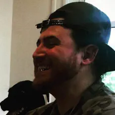 Luister naar The Dutchmaster, bekijk muziekvideo's, lees de bio, bekijk de tourdata, en meer!