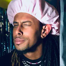 Niggahotshiit सुनें, म्यूज़िक वीडियो देखें, बायो पढ़ें, दौरे की तारीखें और बहुत कुछ देखें!