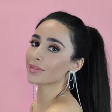 收听 Shabnam Jaleh、观看音乐视频、阅读小传、查看巡演日期等 ！