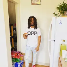 Yah Yah Jimz सुनें, म्यूज़िक वीडियो देखें, बायो पढ़ें, दौरे की तारीखें और बहुत कुछ देखें!