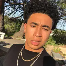 Posłuchaj wykonawcy Bullathadon, obejrzyj teledyski, przeczytaj biografię, zobacz daty tras koncertowych i nie tylko!