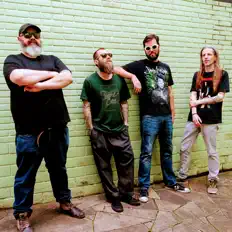 Cabalaを聴いたり、ミュージックビデオを鑑賞したり、経歴やツアー日程などを確認したりしましょう！