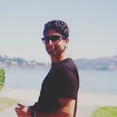 Escucha a Akash Agarwal, mira videos musicales, lee su biografía, consulta las fechas de las gira y más.